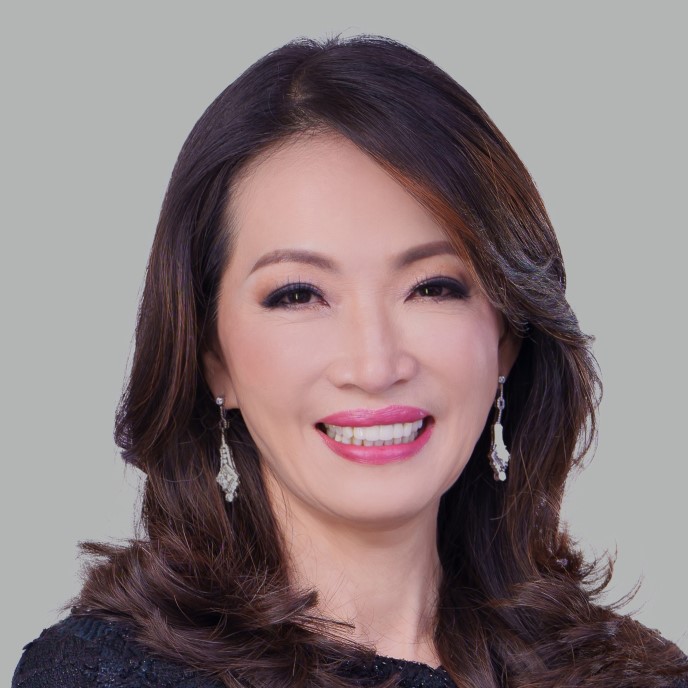 Ms Jareeporn Jarukornsakul