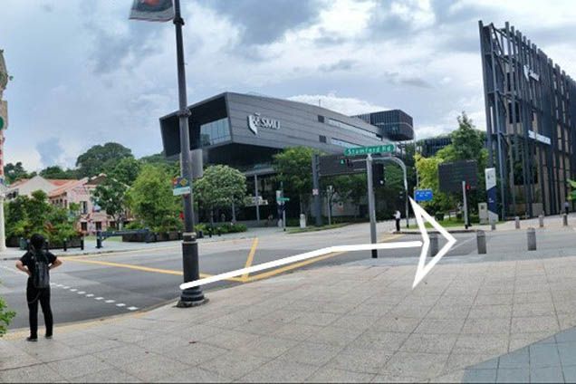 Enter from Stamford Road, and Queen Street