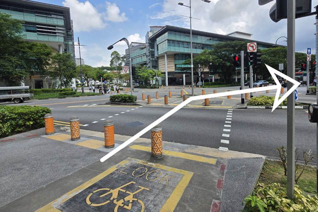 Walk to the traffic light