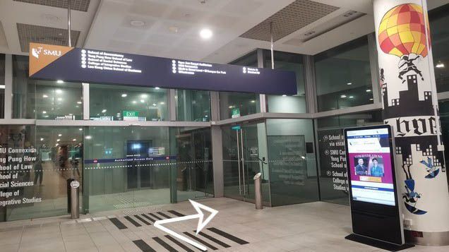 Exit the underground linkway