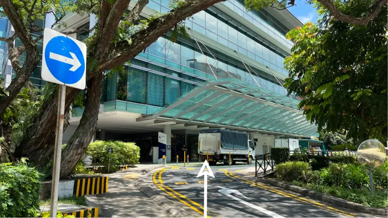 Li Ka Shing Library drop-off point