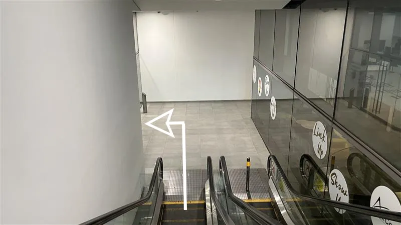 Turn left